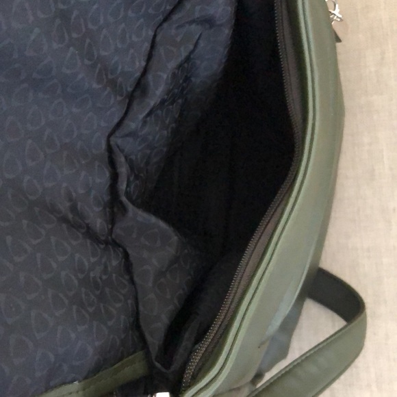 Liz Claiborne handbag NWT - Picture 11 of 13